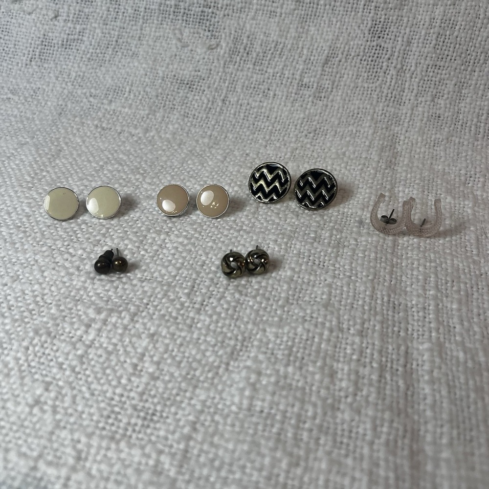 Earring Lot 6 Pairs Post Earrings Horse Shoe Circle Stud Chevron Knot Streetwear